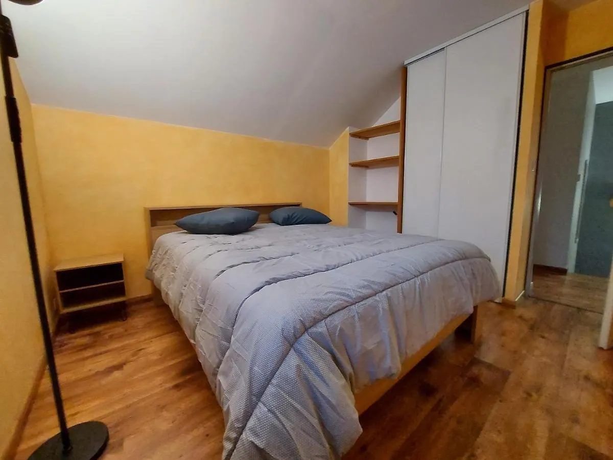 Holiday home Lac d'Annecy Chalet: Mountain View Retreat with Terrace and Garden Saint-Jorioz