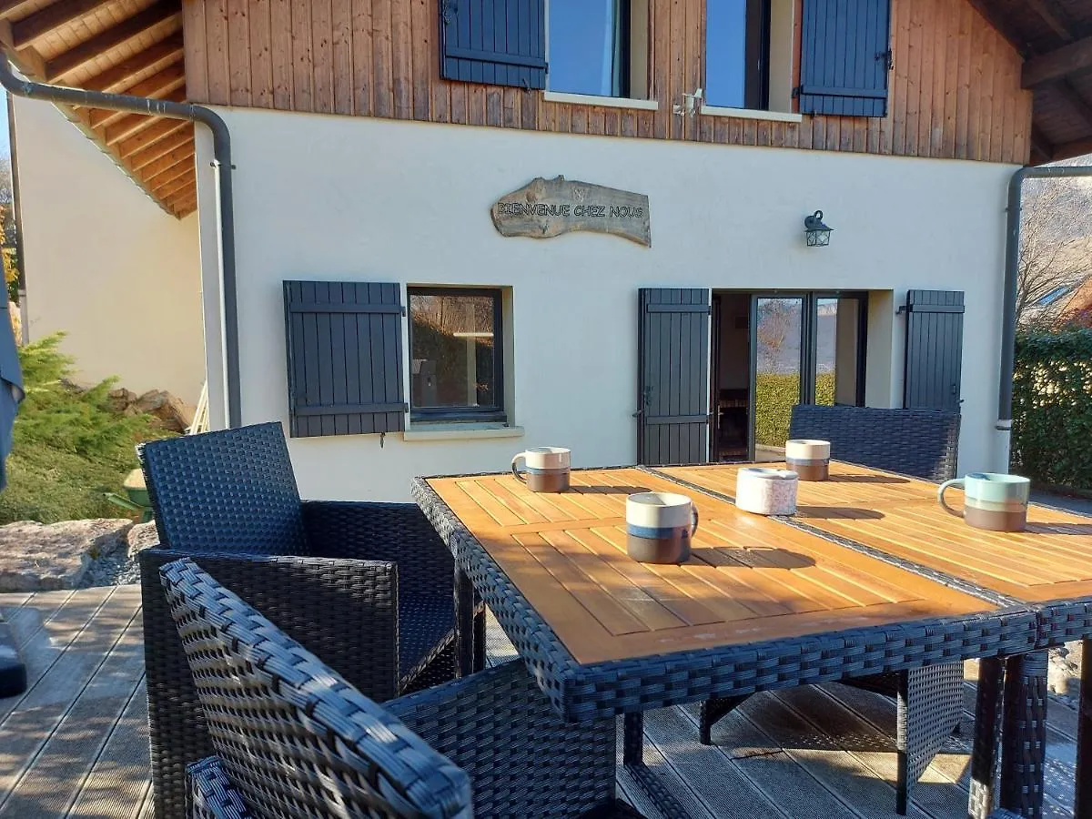 Lac d'Annecy Chalet: Mountain View Retreat with Terrace and Garden Saint-Jorioz