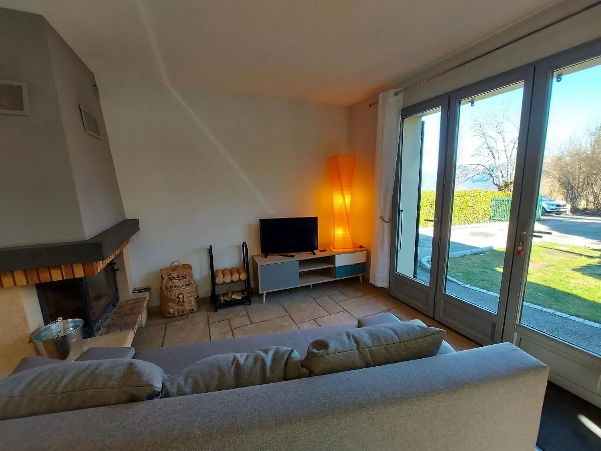Holiday home Lac d'Annecy Chalet: Mountain View Retreat with Terrace and Garden Saint-Jorioz France
